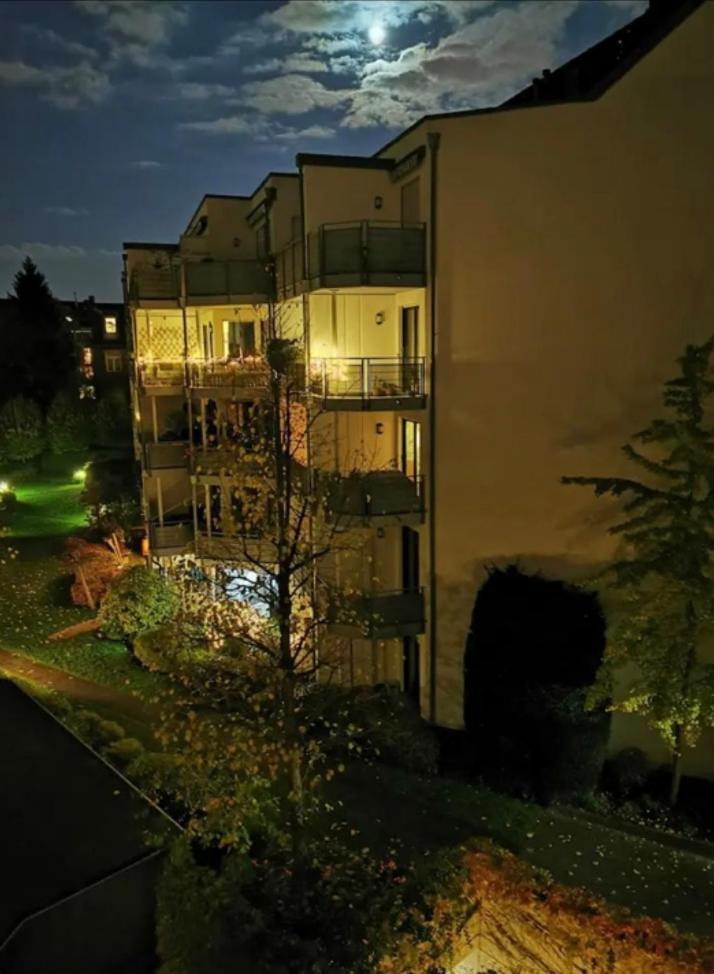 "Greensun-Homes" Messe, Flughafen Und Zentrums Nah, Ruhig, Modern, Schnelles Wlan, Balkon Und Kueche, Freies Parken, 4 Schlafplaetze Moeglich Кельн Екстер'єр фото